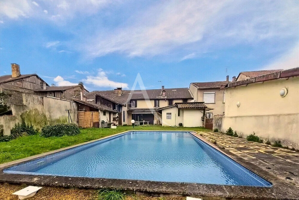 Maison 10 pièces 230 m² · à Villeneuve de Marsan · 230 m² · 195 000 €