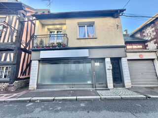  Immeuble à vendre 168 m²