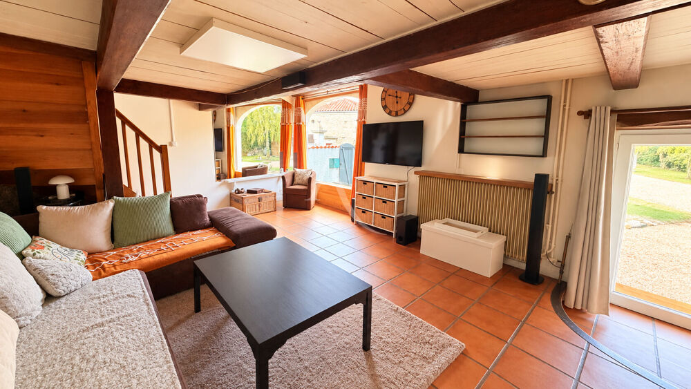Vente Maison BERCLOUX  - Charmante Maison 3 pièces en pierre et son Gîte Bercloux