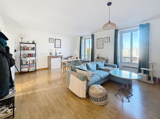  Appartement à louer 3 pièces 79 m²