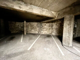  Parking / Garage � vendre  Paris