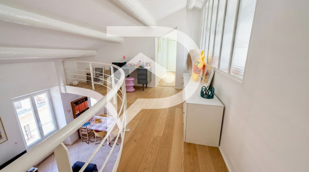 Vente Appartement APPARTEMENT T3/4 DE 118M² AU SOL (83M² CARREZ) ENTIÈREMENT RÉNOVÉ Marseille 7