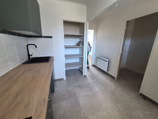  Appartement à louer 3 pièces 56 m²