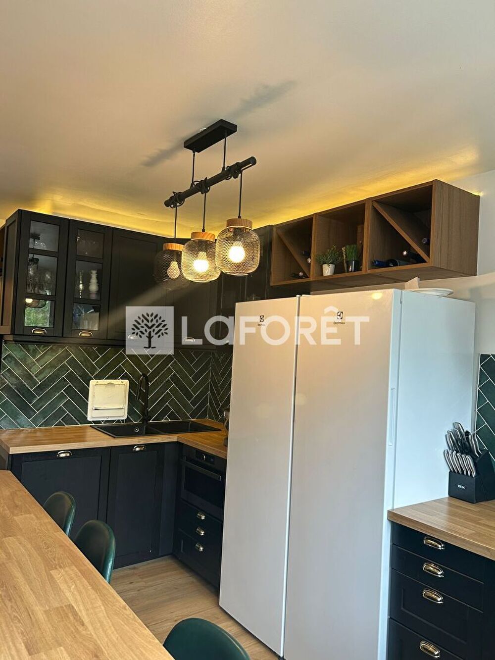 Location Appartement Montrouge - Appartement 4 pièces meublé 80.85 m2 avec cave et parking Montrouge