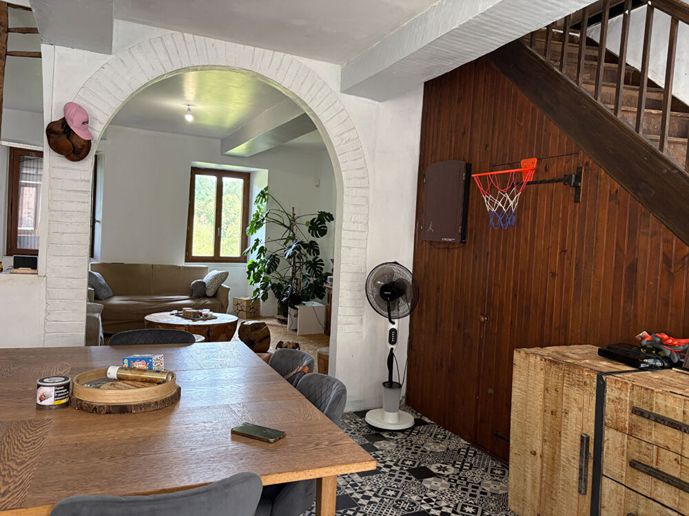 Vente Maison Maison de village avec vue, jardin et garage Voutezac