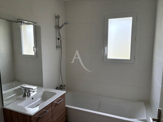  Maison  vendre 4 pices 