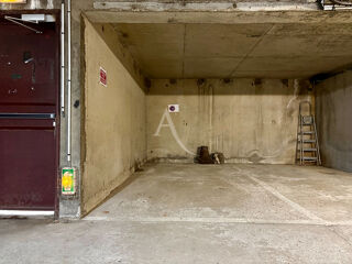  Parking / Garage à vendre 