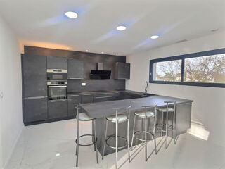  Maison � vendre 5 pi�ces 145 m�