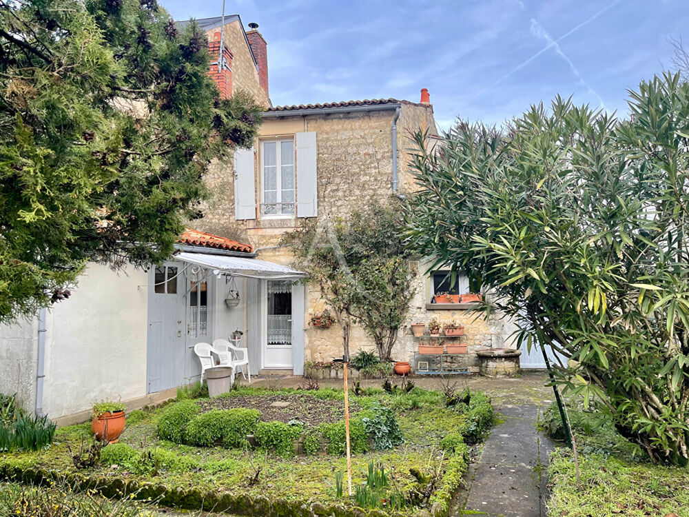 Emplacement recherché à Fontenay-le-Comte à deux pas du centre-ville