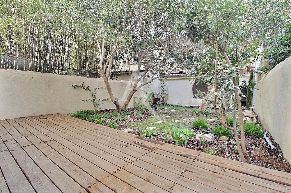 Vente Immeuble Immeuble Rénové de 198 m² R+3 secteur Lodi - Jardin & Terrasses. Marseille 6
