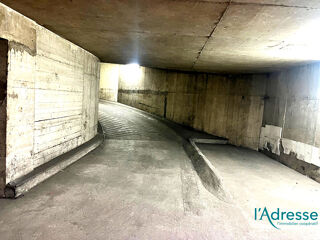  Parking / Garage à vendre 12 m² Paris