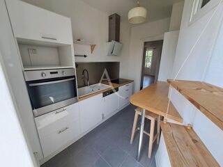  Appartement à louer 3 pièces 80 m²