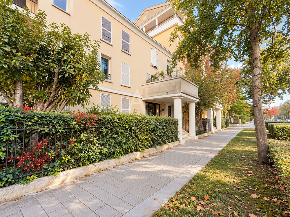 Vente Appartement BUSSY-SAINT-GEORGES : Appartement 3 pièces - RER A - Terrasse 31 M² - Piscine, 2 parkings Bussy saint georges