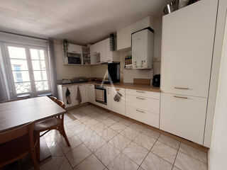  Appartement à louer 3 pièces 65 m²