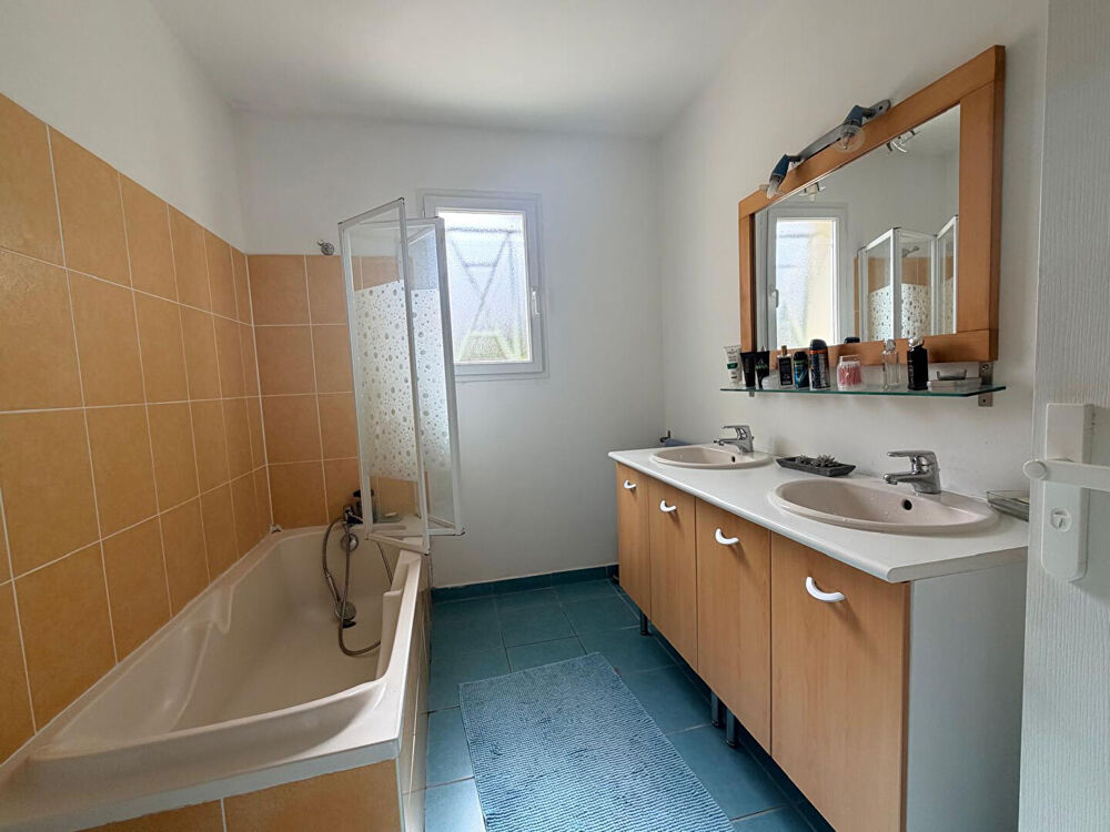Vente Maison Maison Saint Agnant 4 pièce(s) 102m2 Saint agnant