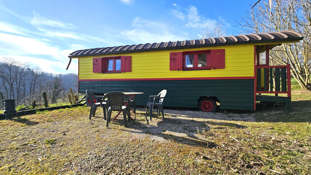 Location Appartement Roulotte -  Ste Marie D Alvey  - 1 pièce(s) -  ch. comprises Sainte marie d alvey