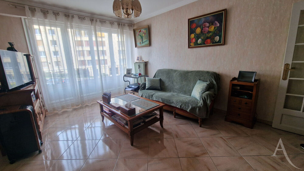 Bel Appartement F4 avec balcon en centre-ville de Mantes la Jolie