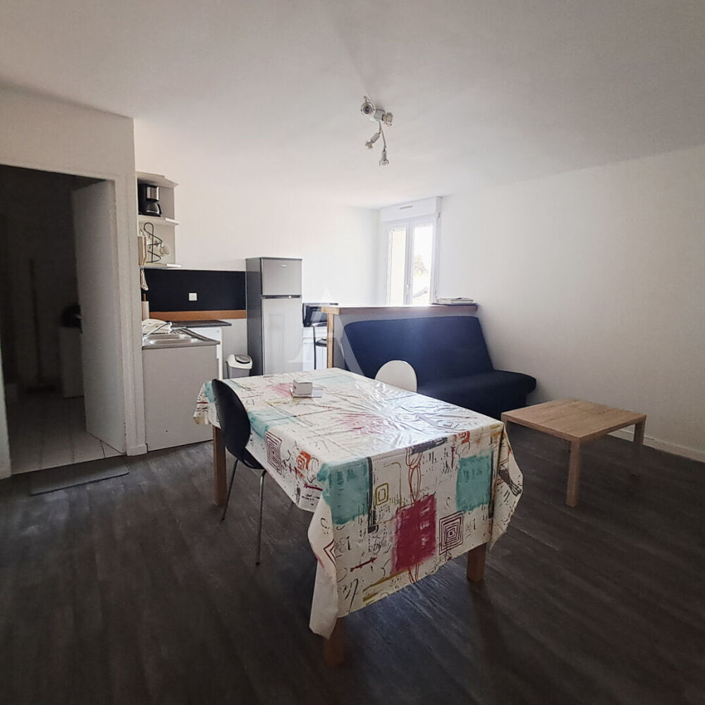 studio meublé 403 /mois