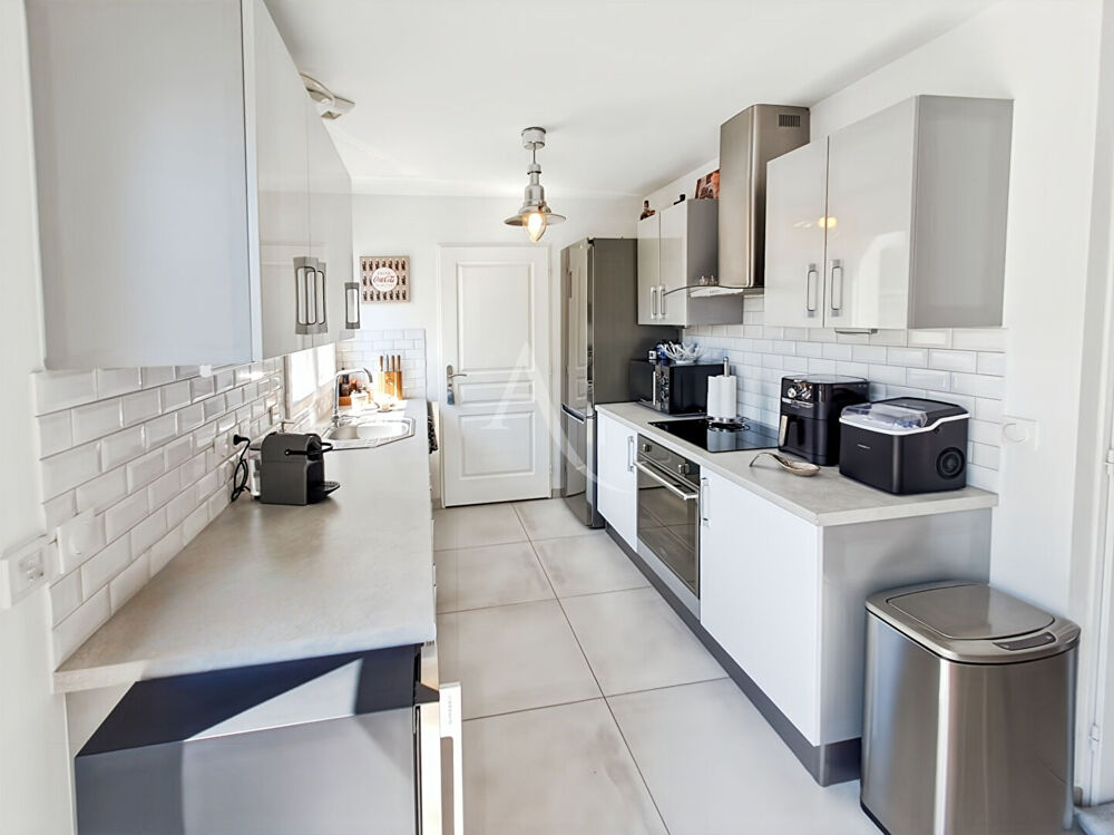 Vente Maison Maison Ollainville 5 pièces, 3 chambres et garage. Ollainville