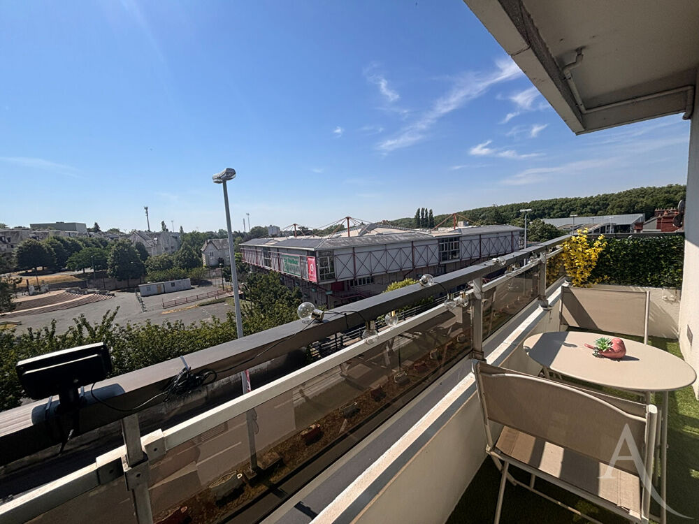 Location Appartement Bourges - Appartement meublé avec balcon ! Bourges