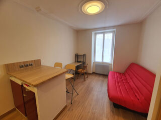  Appartement à louer 1 pièce 19 m²