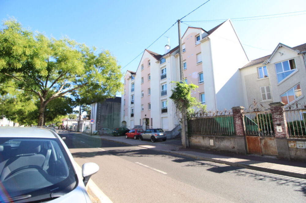 Location Parking/Garage places de stationnement Mantes la jolie