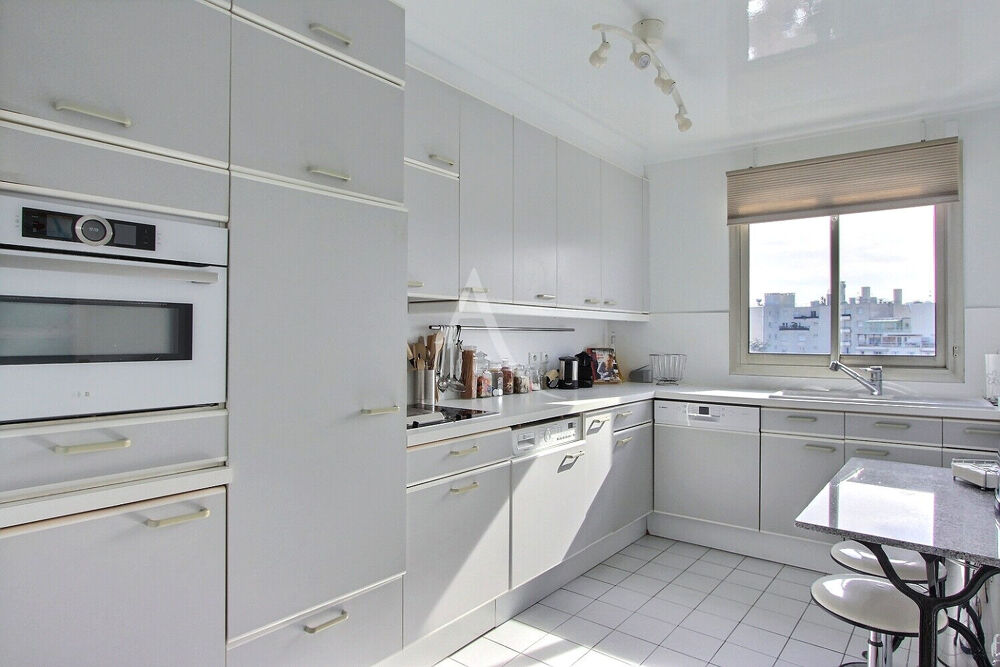 Vente Appartement GRAND 3 PIECES DE 81M2 TRAVERSANT AVEC BALCON ET PARKING - DPE D Asnieres sur seine