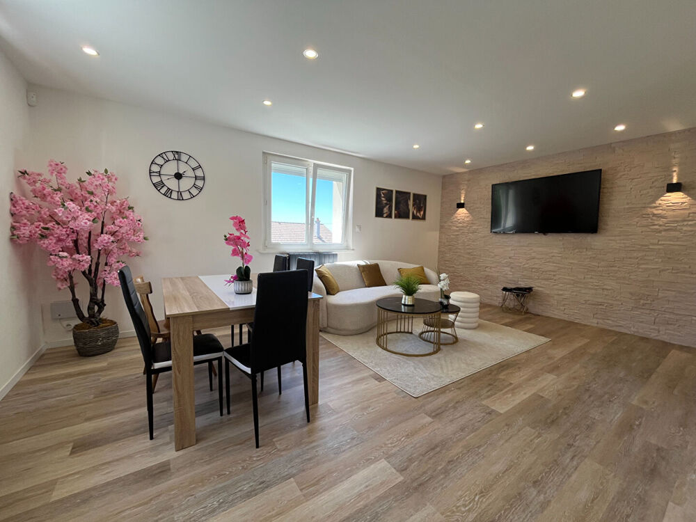 Vente Maison Maison  6 pièce(s) 176.13 m2 Maiche