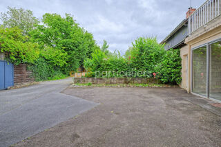  Maison  vendre 8 pices 170 m