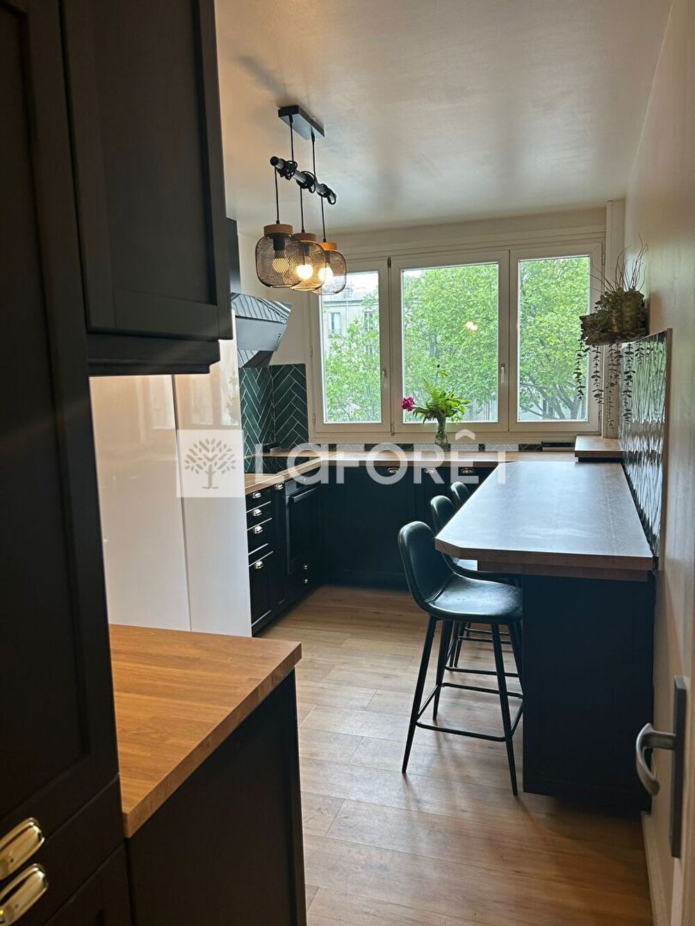 Location Appartement Montrouge - Appartement 4 pièces meublé 80.85 m2 avec cave et parking Montrouge