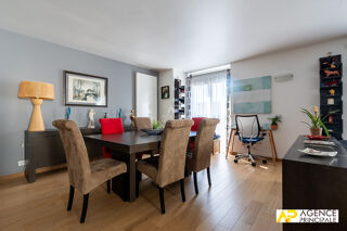 Vente Appartement Appartement Maisons Laffitte 4 pièce(s) 93 m2 - Hyper centre - Balcon - Ascenseur Maisons laffitte