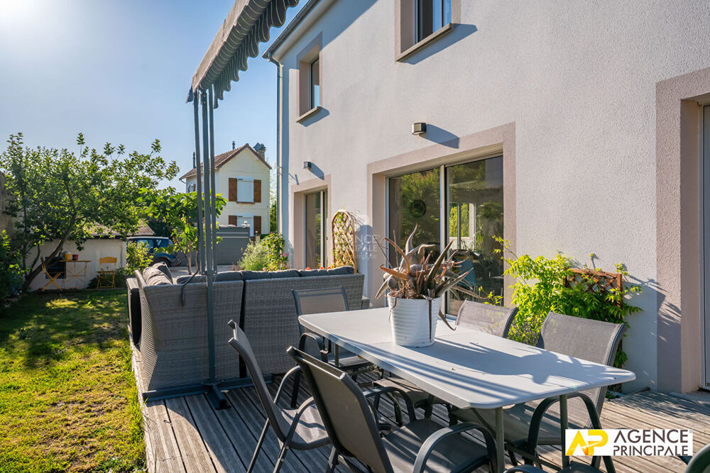 Vente Maison Maison Le Mesnil Le Roi 6 pièce(s) 143 m2  - 4 chambres Le mesnil le roi