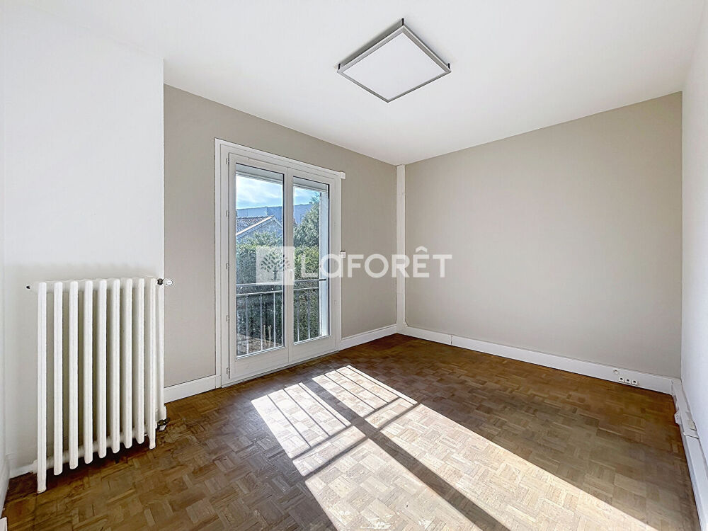 Maison Saint Jean de la Ruelle 4 pièces 108 m²