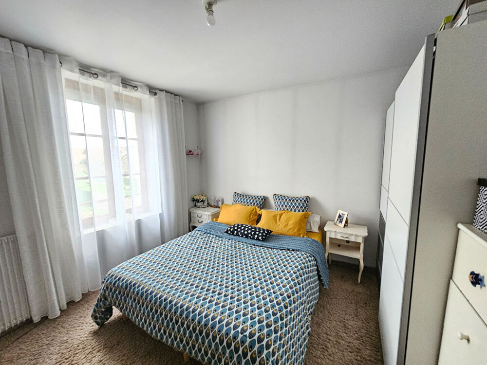 jolie maison avec grand terrain