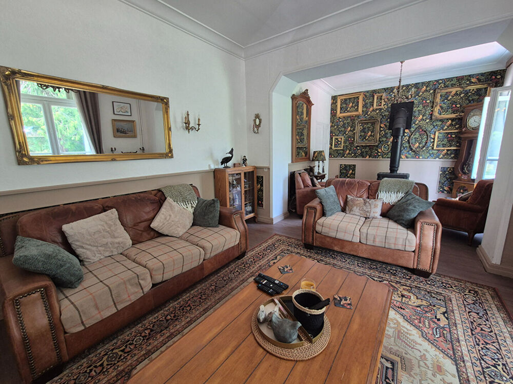 Vente Maison CORRÈZE. ARGENTAT-SUR-DORDOGNE. Magnifique maison de 4 chambres avec garage et jardins de 3 185 m² Argentat sur dordogne