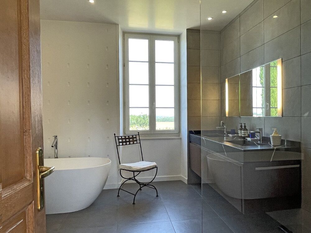 Vente Maison Une propriété de caractère superbement restaurée, avec vues panoramiques Lectoure