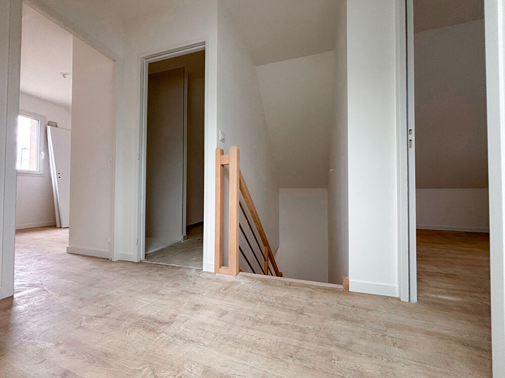 Vente Maison LES PONTS-DE-CÉ - Maison contemporaine neuve de 148 m² avec 5 chambres, jardin et parking ! Les ponts de ce