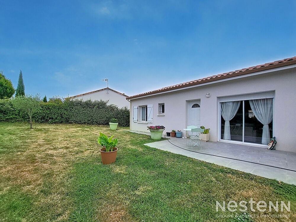 Vente Maison A Vendre Maison contemporaine de plain-pied avec trois chambres, garage et jardin à Condom Condom