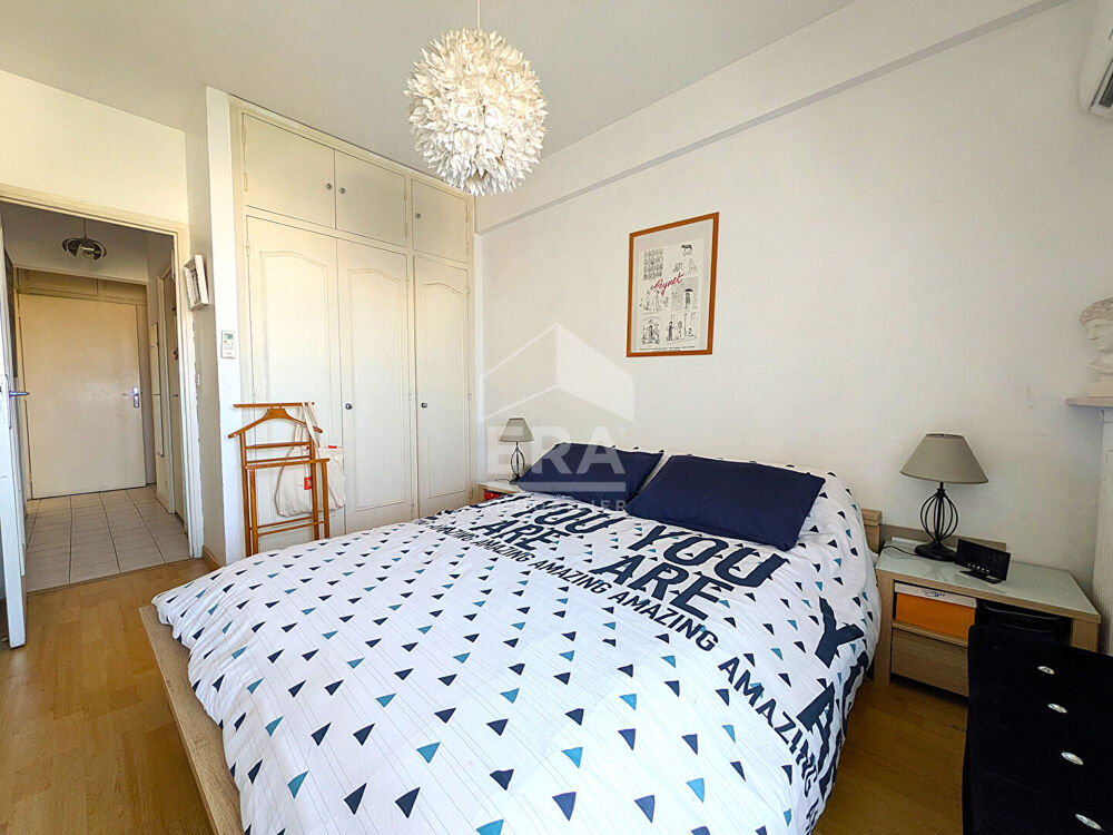 Vente Appartement Grand 2 pièces de 60 m²  ( transformable en F3) avec garage fermé et cave Cagnes sur mer