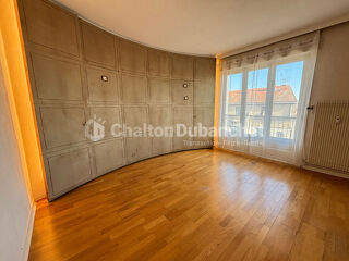  Appartement à louer 3 pièces 72 m²