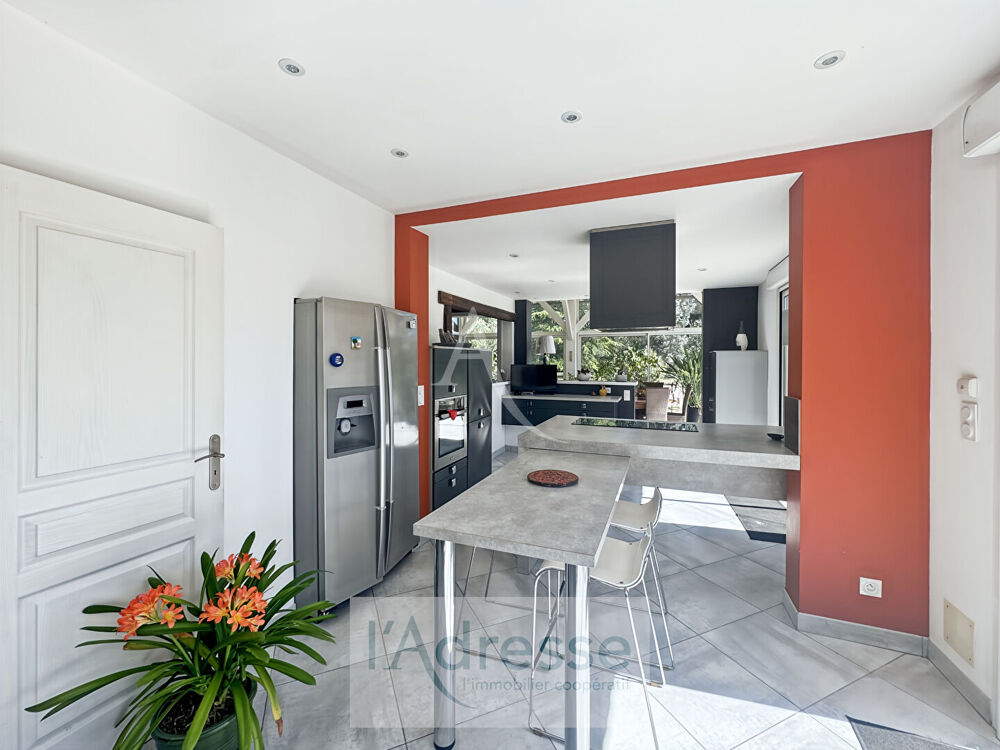Vente Maison Propriété de caractère avec dépendances et 3 ha de terrain Grezels