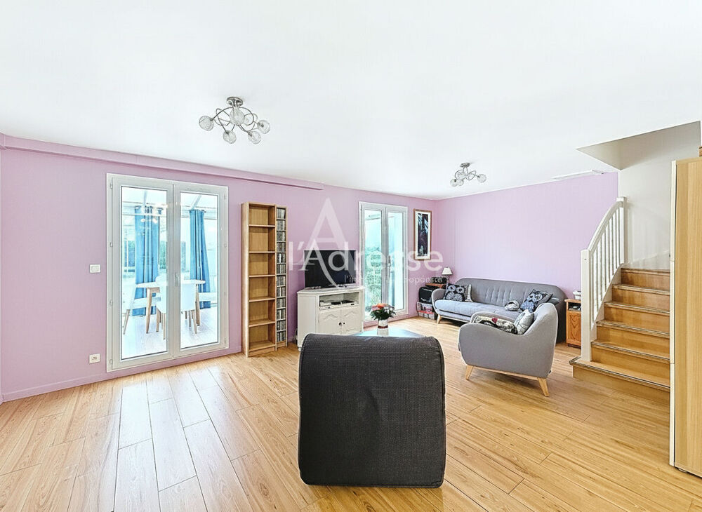 Maison Magny Le Hongre 140m²