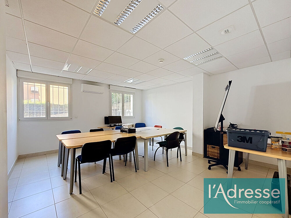   Entrepôt avec bureaux climatisés - 228 m² - Secteur Finosello Ajaccio