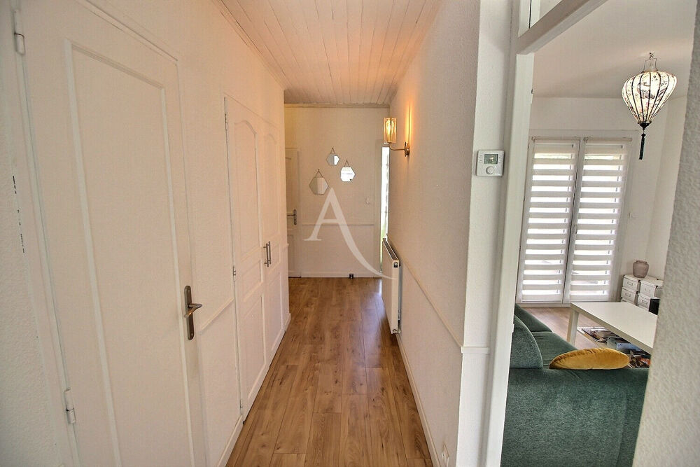 CABESTANY - VILLA A VENDRE DE TYPE T4 AVEC GARAGE SUR TERRAIN 2 FACES