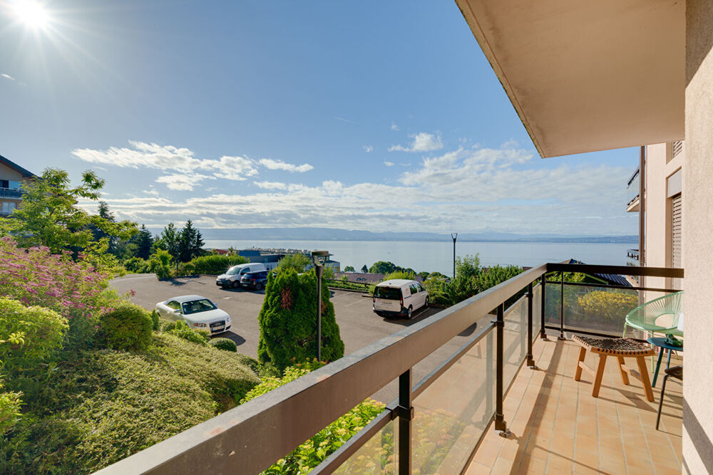 Appartement Evian Les Bains 3 pièces 61.10m² au calme avec vue lac et proche centre-ville