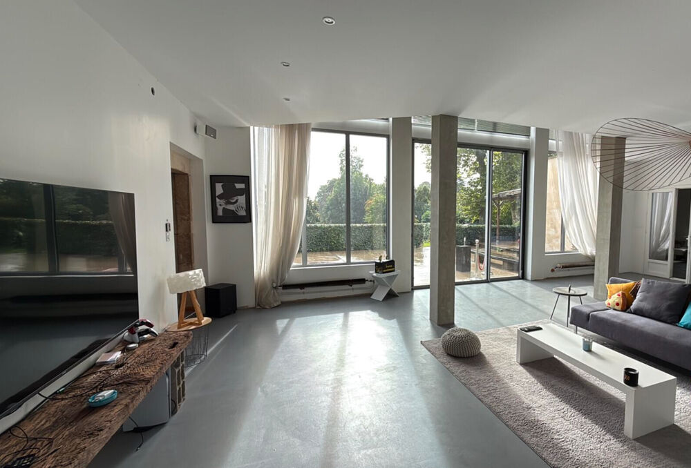 Vente Maison Maison  10 pièce(s) 577 m2 La chapelle de guinchay