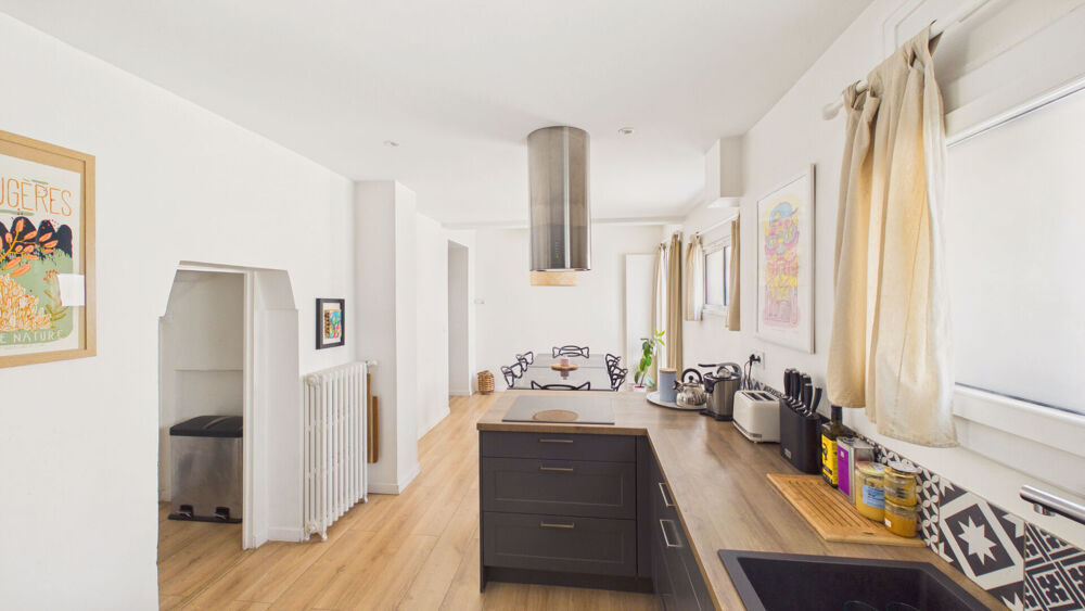 Vente Maison Maison de caractère entièrement rénovée à Avignon . 140 m² habitables, jardin arboré, à 5 minutes des remparts Avignon