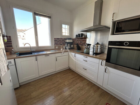   Maison Saint Nazaire + Local commercial Maison - 7 pi�ce(s) - 212 m�