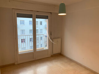  Appartement à louer 2 pièces 48 m²