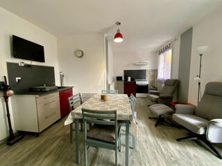  Immeuble � vendre 12 pi�ces 210 m�